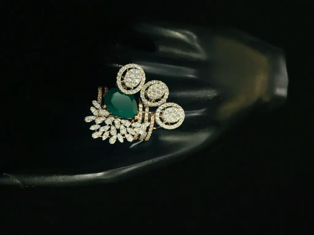 unsplash_ZArlyfDRcw0_ethnic finger rings.webp